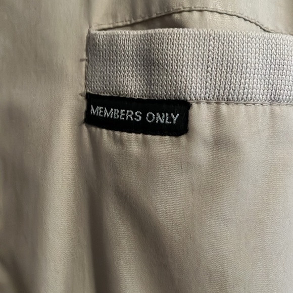 Members Only jacket size small. Vintage/classic - Picture 2 of 9